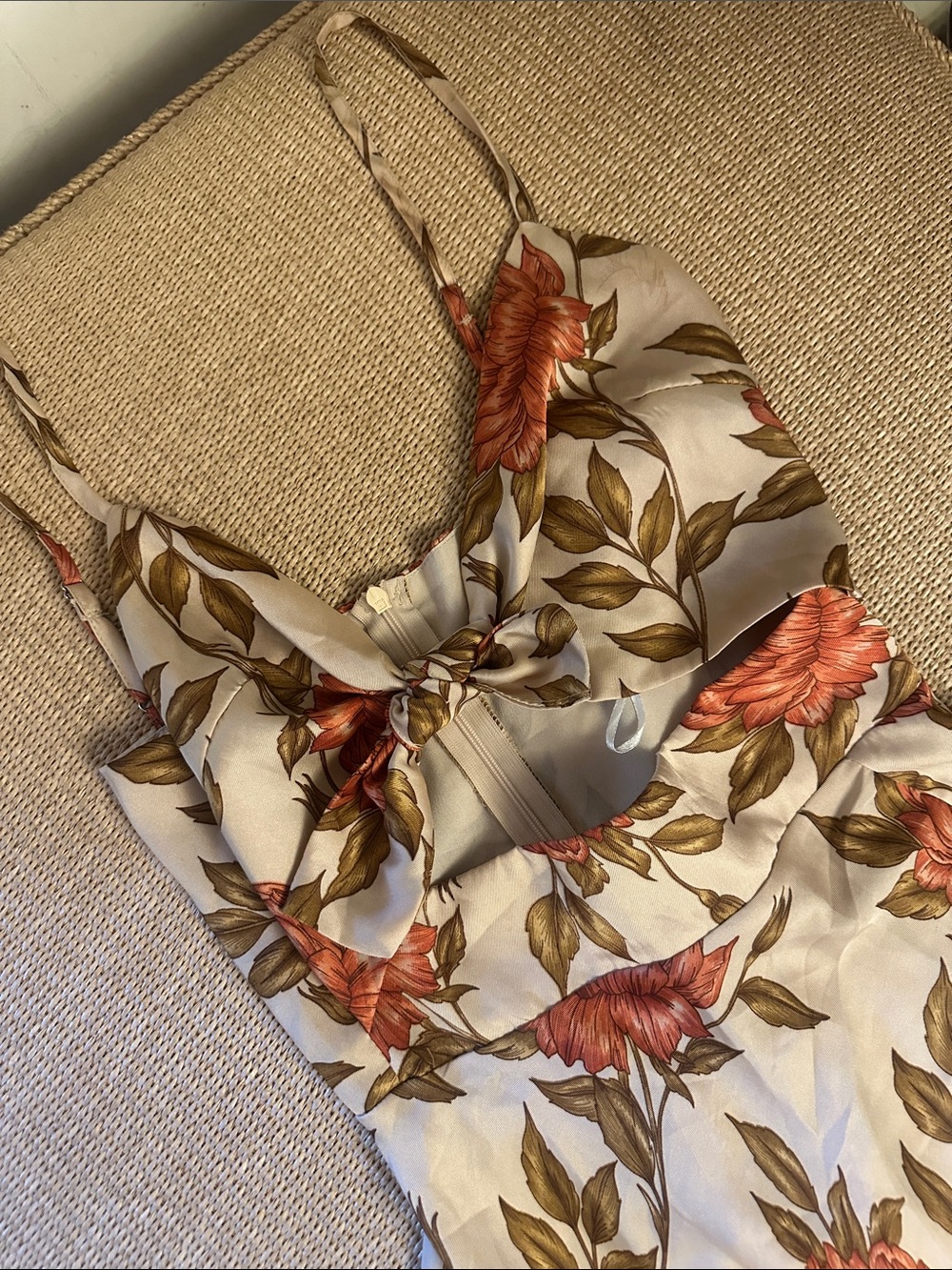 💜#55 BNWOT PETAL & PUP Floral Bow-front MIDI Dress in Cream and rust - Picture 7 of 10
